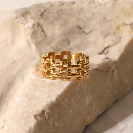 Safira ring