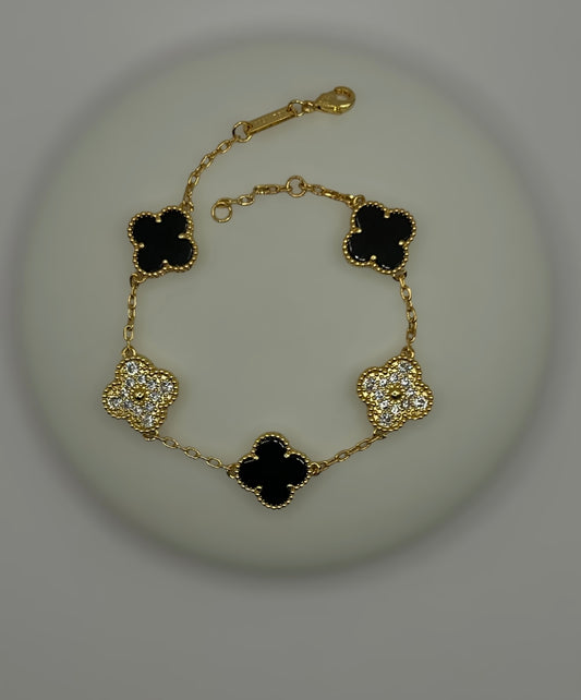 Flower diamond bracelet