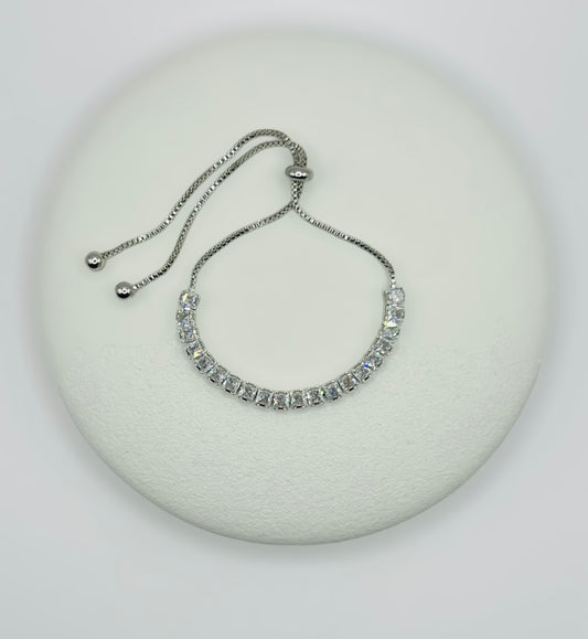 Classic tennis bracelet