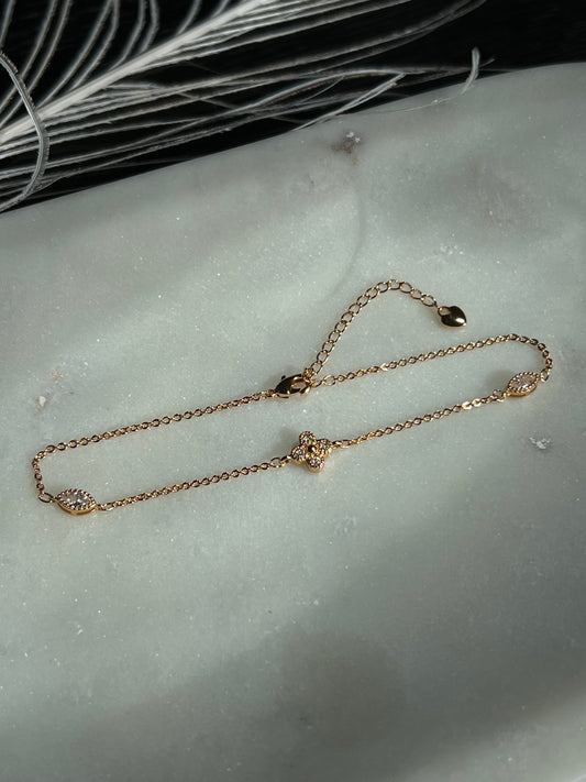 Clover anklet