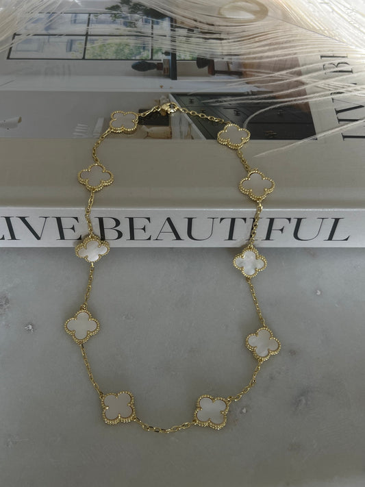 Multie clover necklace