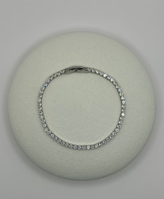 Tennis bracelet